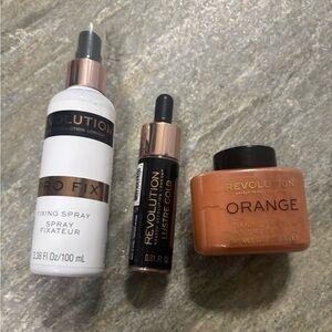 Revolution Pro Fix Spray and Lustre Gold Set